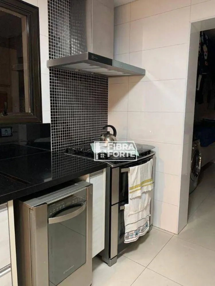 Apartamento, 3 quartos, 217 m² - Foto 1