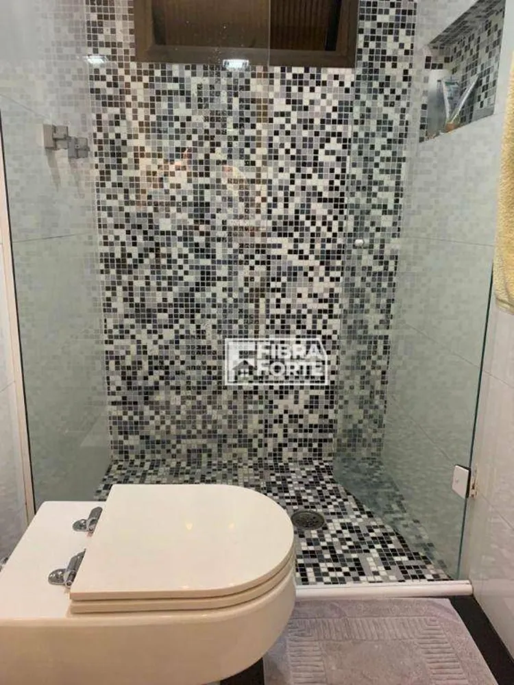 Apartamento, 3 quartos, 217 m² - Foto 2