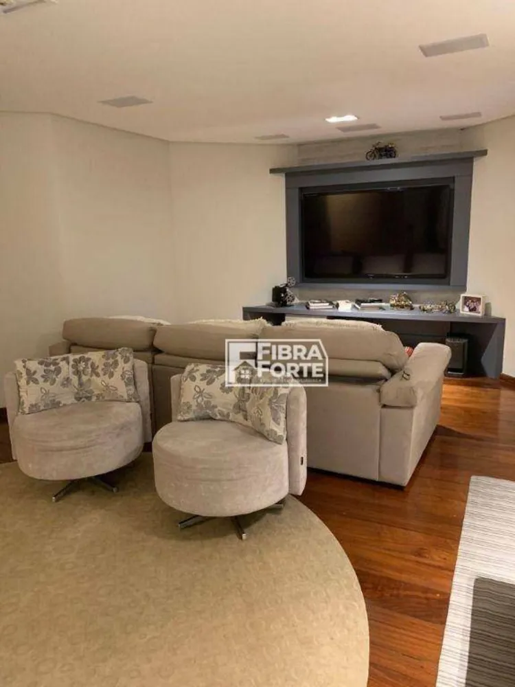 Apartamento, 3 quartos, 217 m² - Foto 1