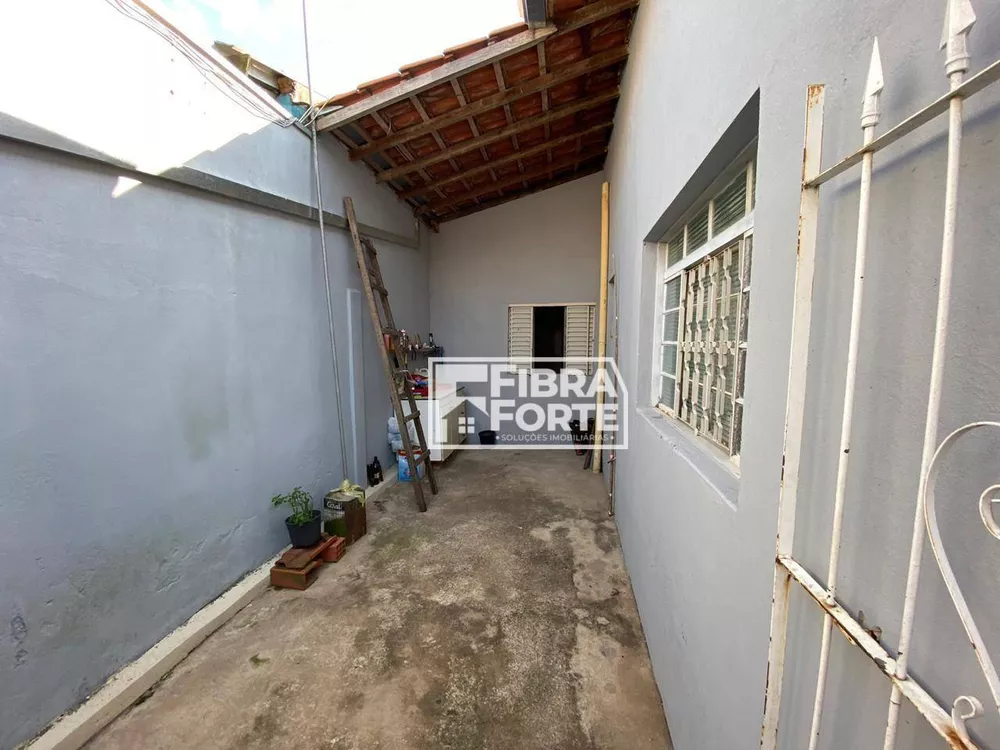 Casa, 3 quartos, 215 m² - Foto 2