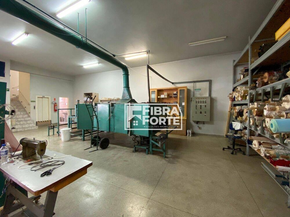 Prédio Inteiro, 740 m² - Foto 1