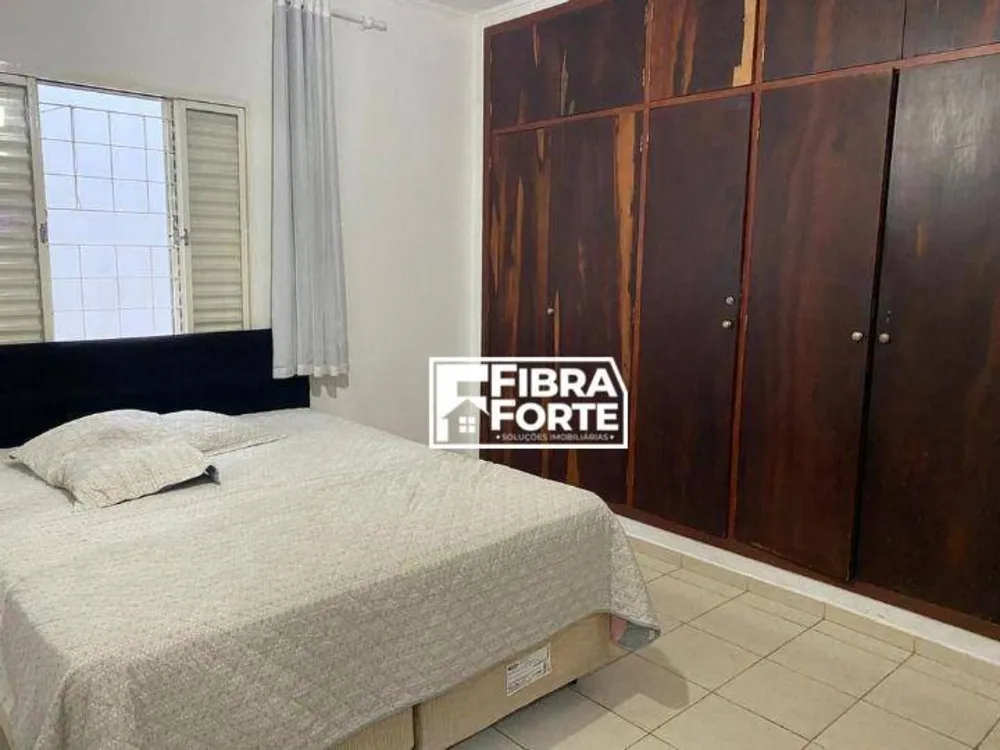 Casa, 3 quartos, 168 m² - Foto 2