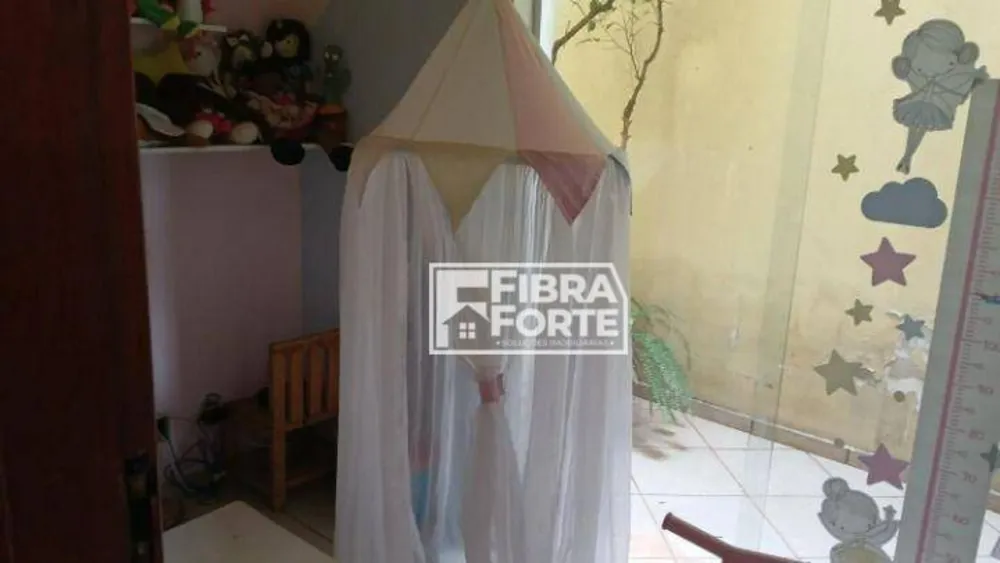 Casa, 4 quartos, 250 m² - Foto 17