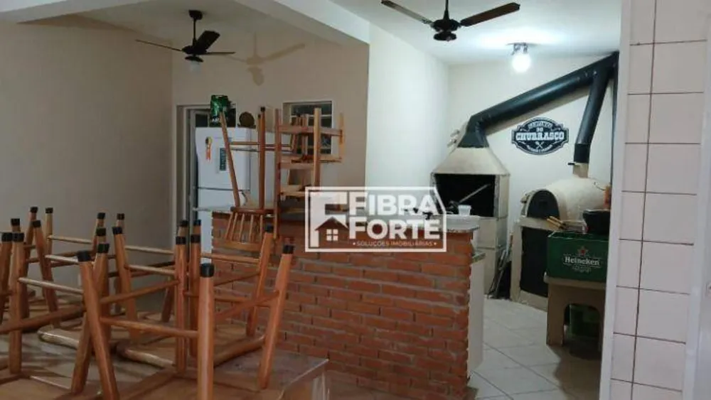 Casa, 4 quartos, 250 m² - Foto 11