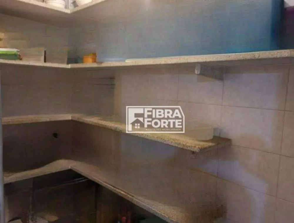 Casa, 4 quartos, 266 m² - Foto 2