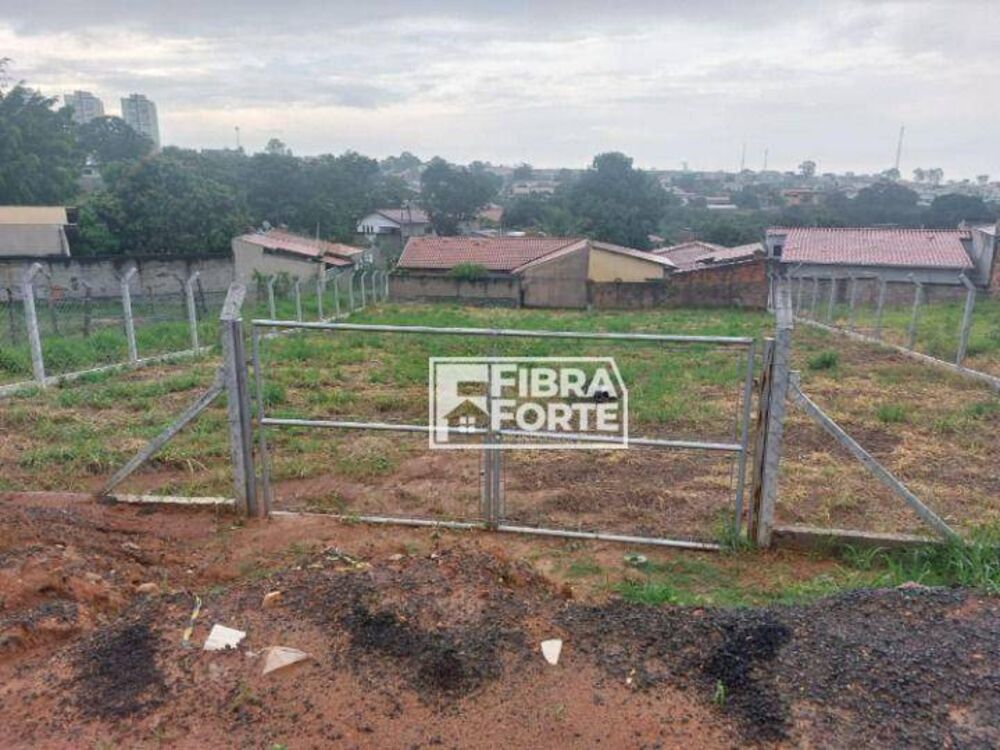 Terreno à venda, 690M2 - Foto 1