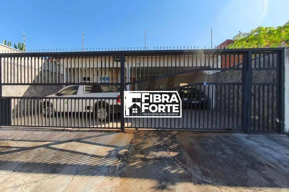 Casa, 3 quartos, 178 m² - Foto 1