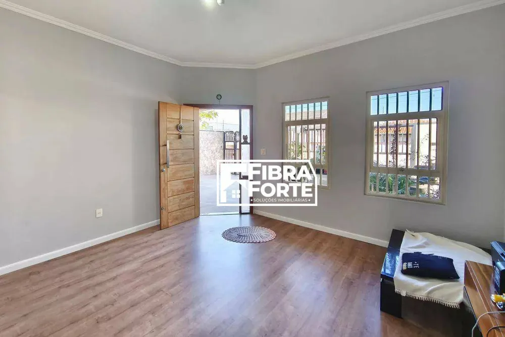 Casa, 3 quartos, 178 m² - Foto 4