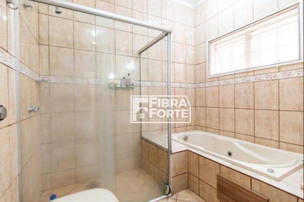 Casa, 3 quartos, 221 m² - Foto 10