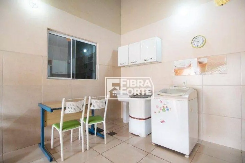 Casa, 3 quartos, 221 m² - Foto 3