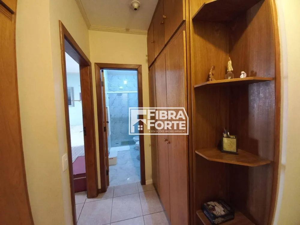 Casa, 4 quartos, 215 m² - Foto 12