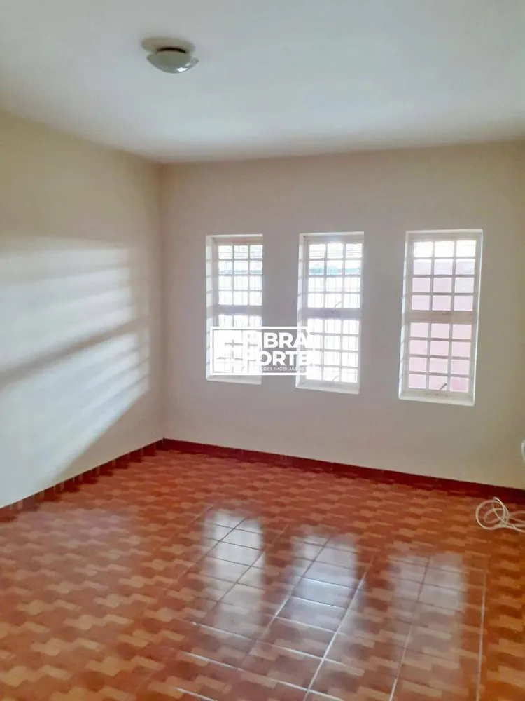 Casa, 3 quartos, 230 m² - Foto 4