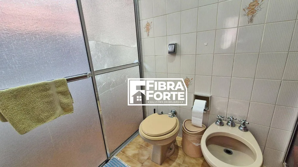 Casa, 4 quartos, 191 m² - Foto 1