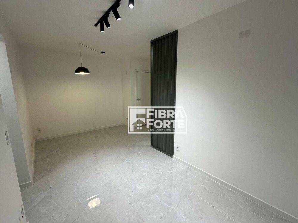 Apartamento à venda com 2 quartos, 57m² - Foto 2