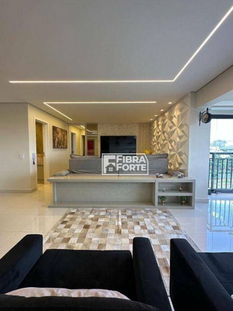 Apartamento à venda com 3 quartos, 130m² - Foto 2