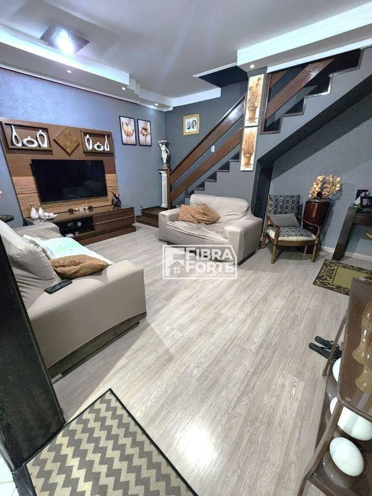 Casa, 3 quartos, 192 m² - Foto 1