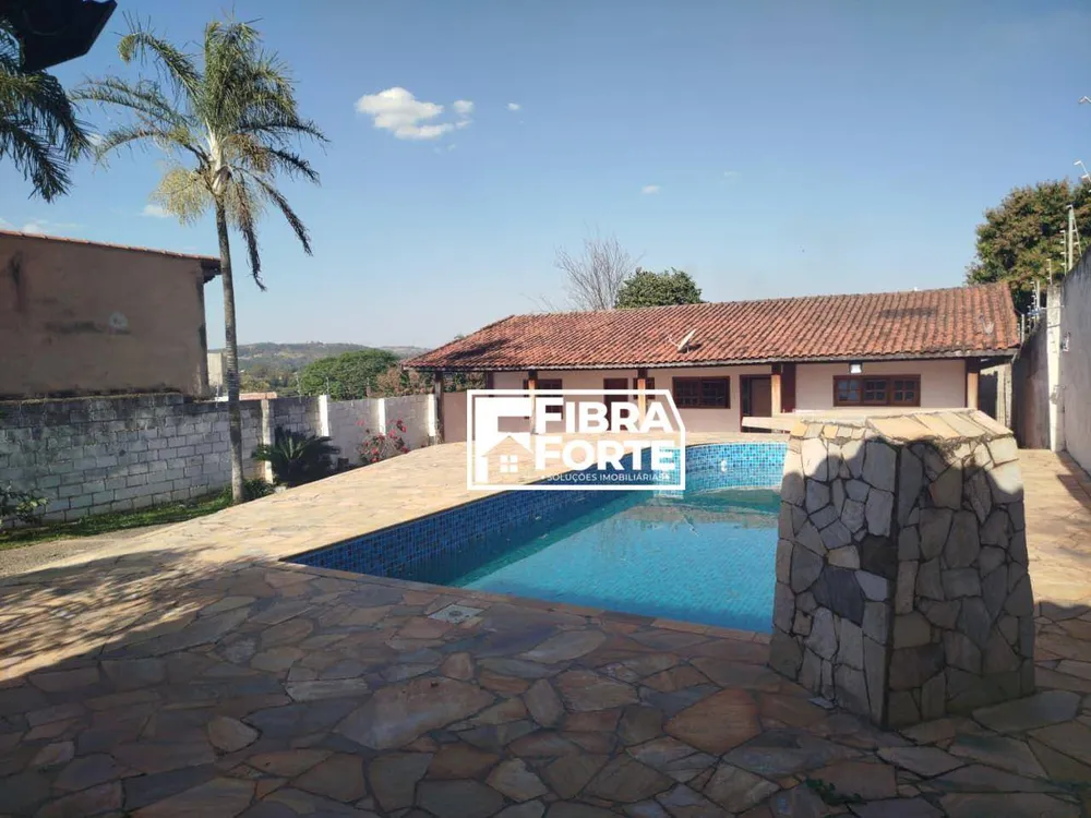 Chácara, 3 quartos, 734 m² - Foto 1