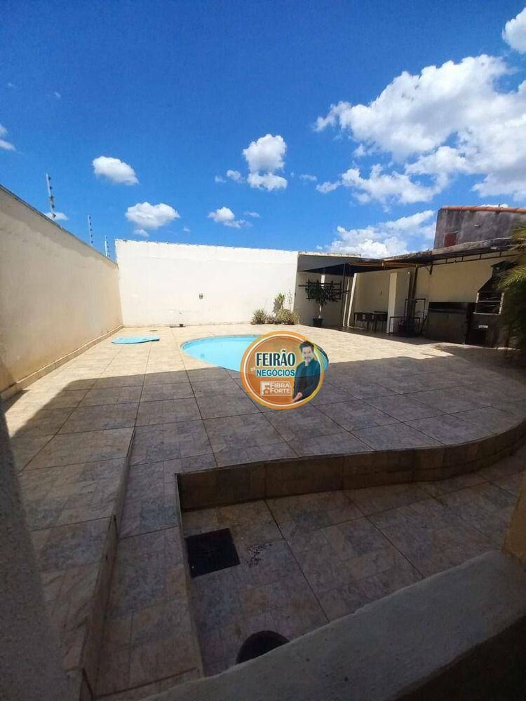 Casa, 3 quartos, 184 m² - Foto 4