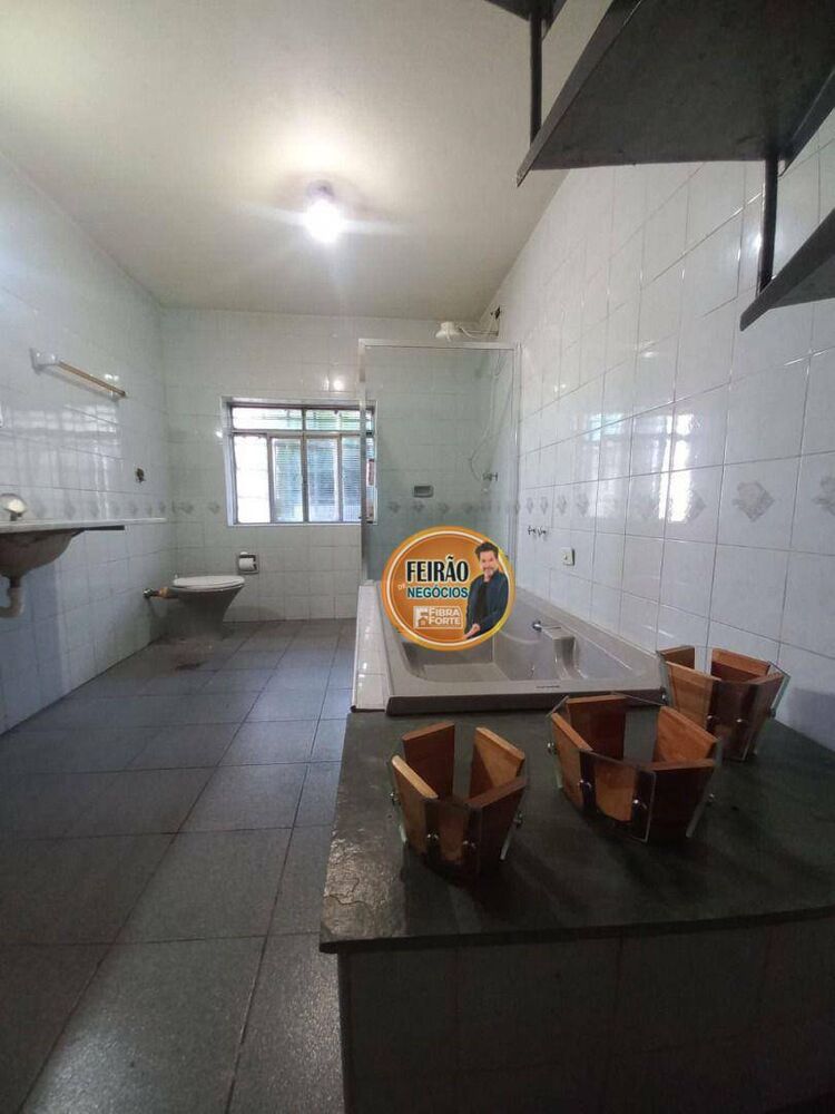 Casa, 3 quartos, 184 m² - Foto 2