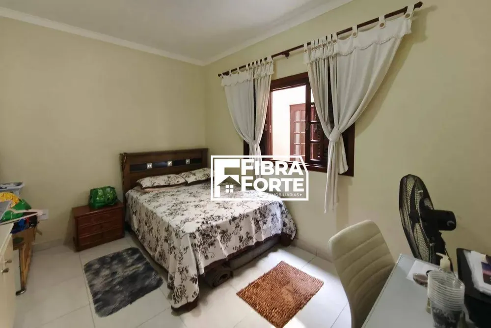 Casa, 3 quartos, 215 m² - Foto 9