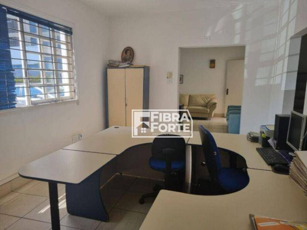 Casa, 6 quartos, 181 m² - Foto 3
