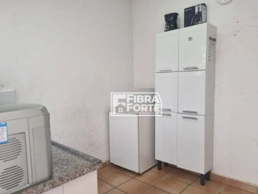 Casa, 6 quartos, 181 m² - Foto 9