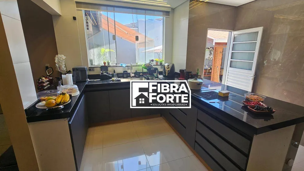 Casa, 3 quartos, 186 m² - Foto 4