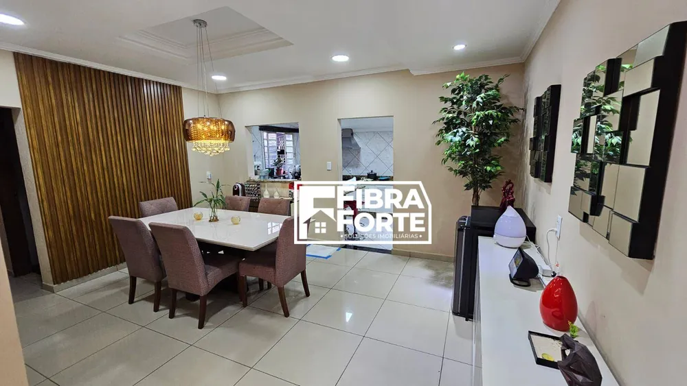 Casa, 3 quartos, 186 m² - Foto 2