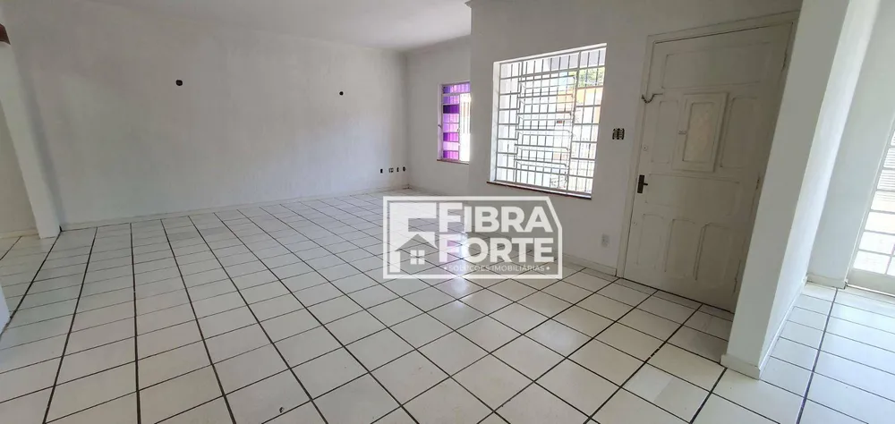 Casa, 5 quartos, 224 m² - Foto 4