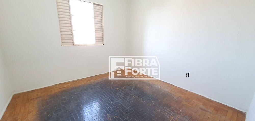 Casa, 5 quartos, 224 m² - Foto 1