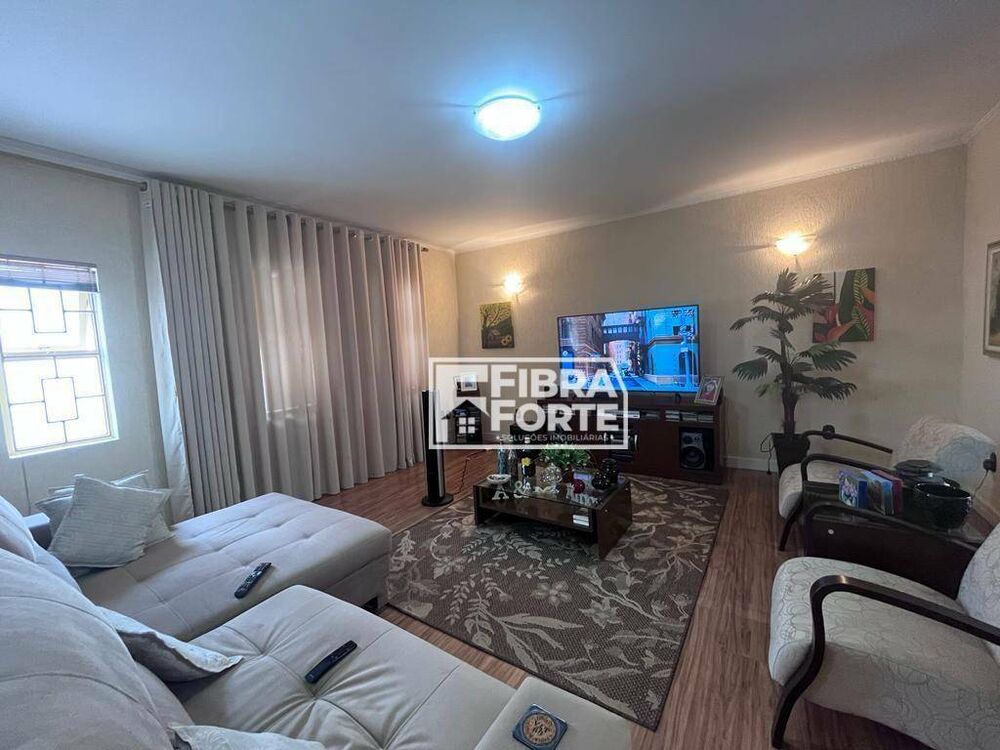 Casa, 3 quartos, 179 m² - Foto 1