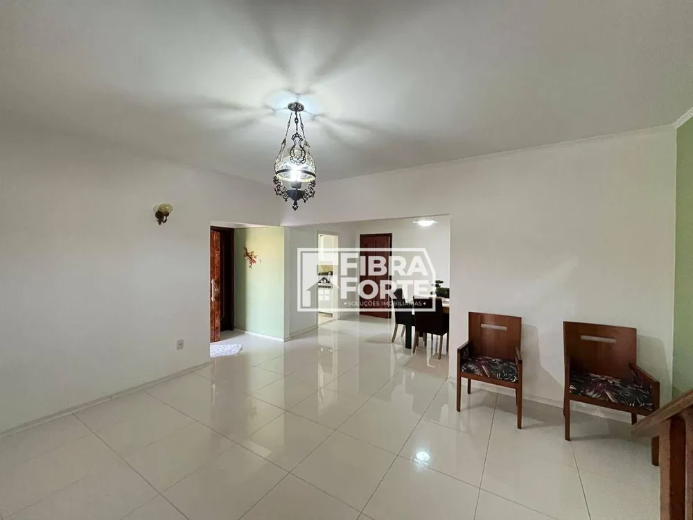 Casa, 3 quartos, 169 m² - Foto 2