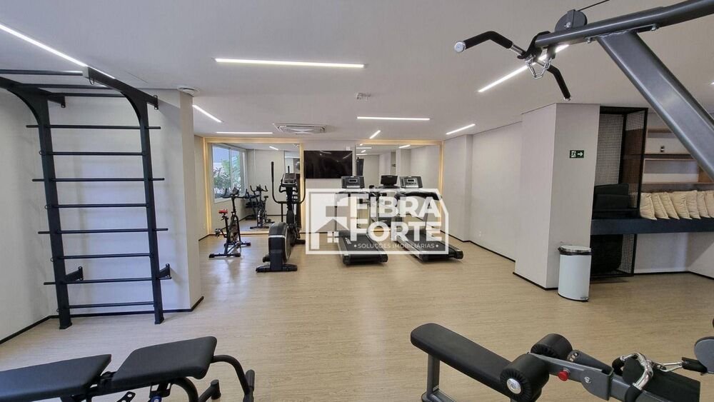 Apartamento à venda com 2 quartos, 70m² - Foto 3