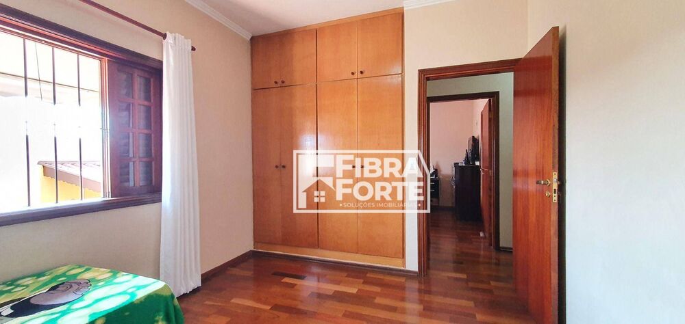 Casa à venda com 3 quartos, 168m² - Foto 7