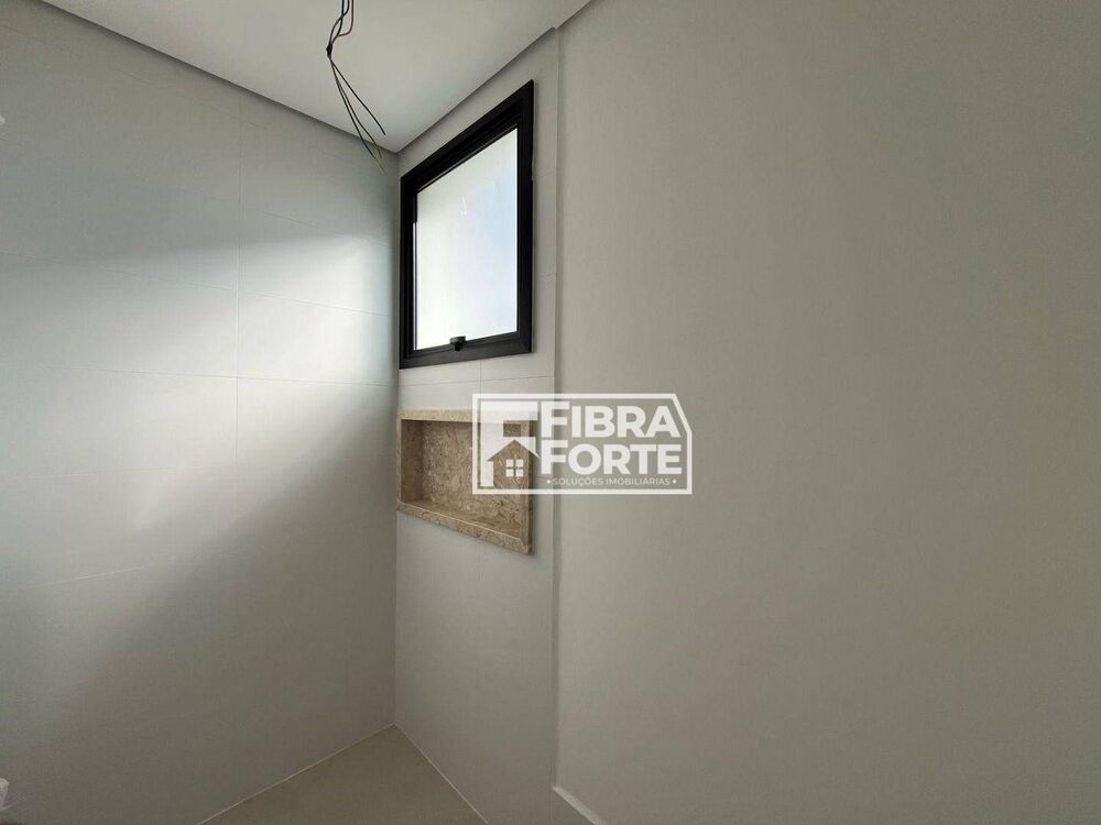 Apartamento à venda com 2 quartos, 77m² - Foto 1