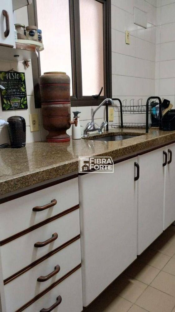 Apartamento para alugar com 3 quartos, 94m² - Foto 5