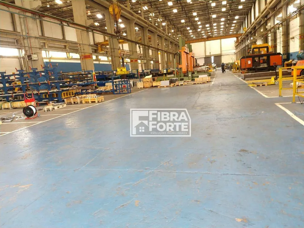 Depósito-Galpão, 28000 m² - Foto 1