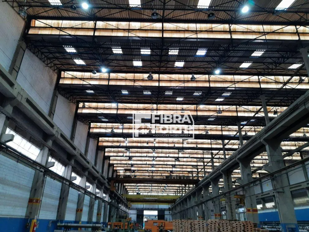 Depósito-Galpão, 28000 m² - Foto 2