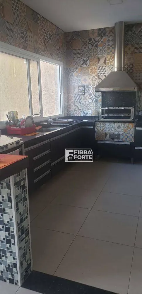Casa, 3 quartos, 247 m² - Foto 15