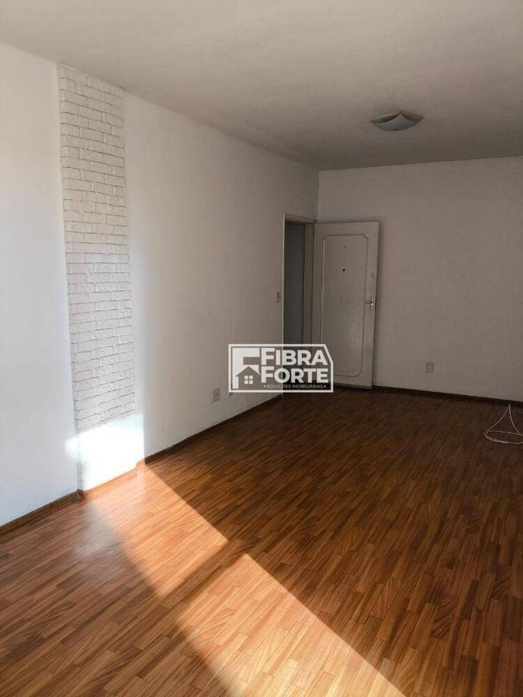 Apartamento à venda com 2 quartos, 90m² - Foto 4