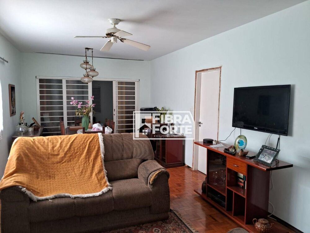 Casa à venda com 3 quartos, 242m² - Foto 3