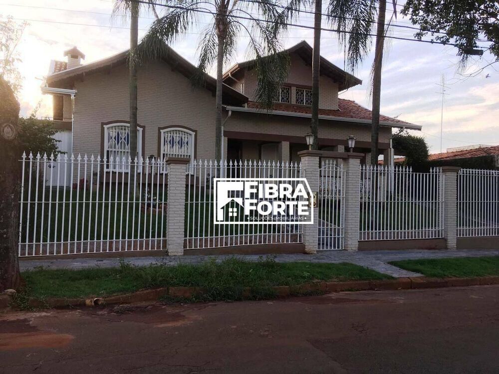 Casa, 4 quartos, 550 m² - Foto 1