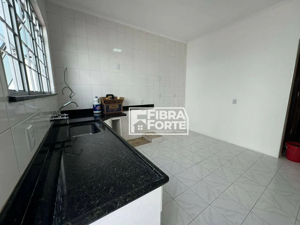Casa, 3 quartos, 199 m² - Foto 2