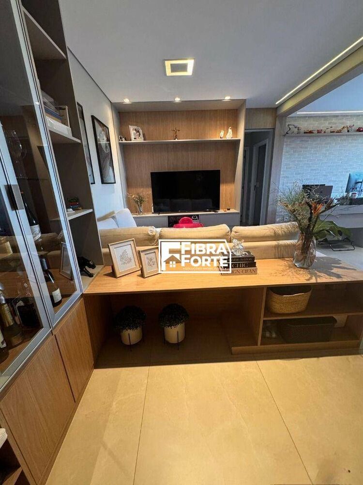 Apartamento à venda com 2 quartos, 75m² - Foto 4