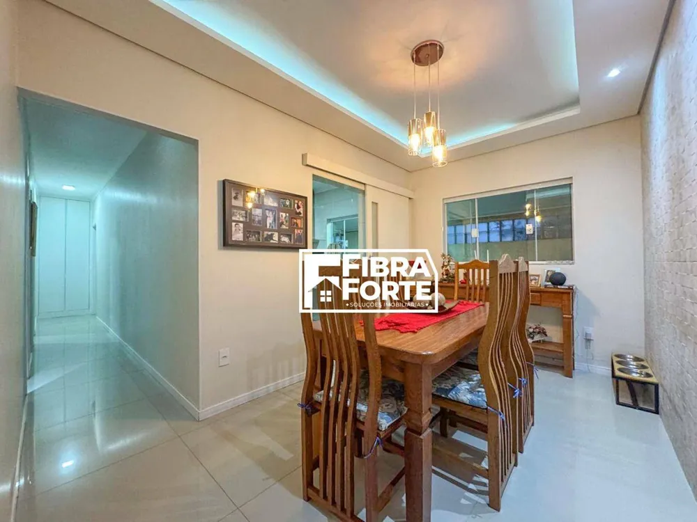 Casa, 3 quartos, 146 m² - Foto 2