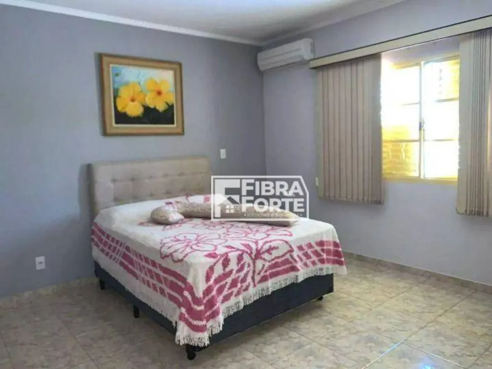 Casa, 3 quartos, 241 m² - Foto 4