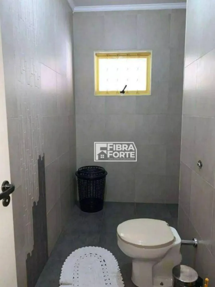 Casa, 3 quartos, 241 m² - Foto 1