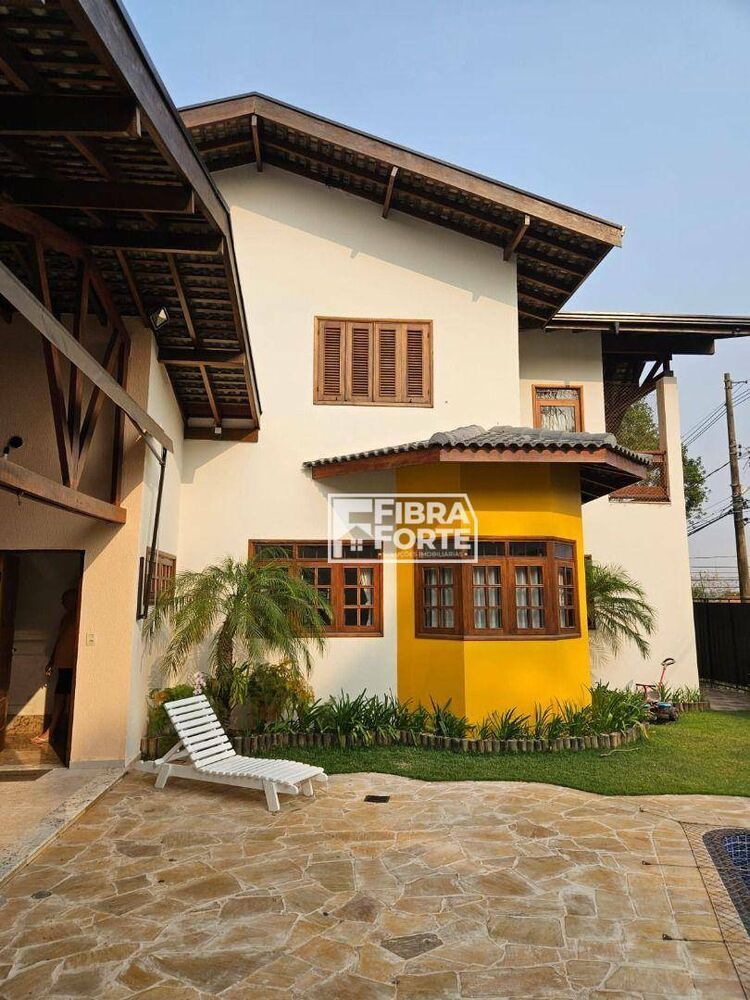 Casa, 3 quartos, 333 m² - Foto 1