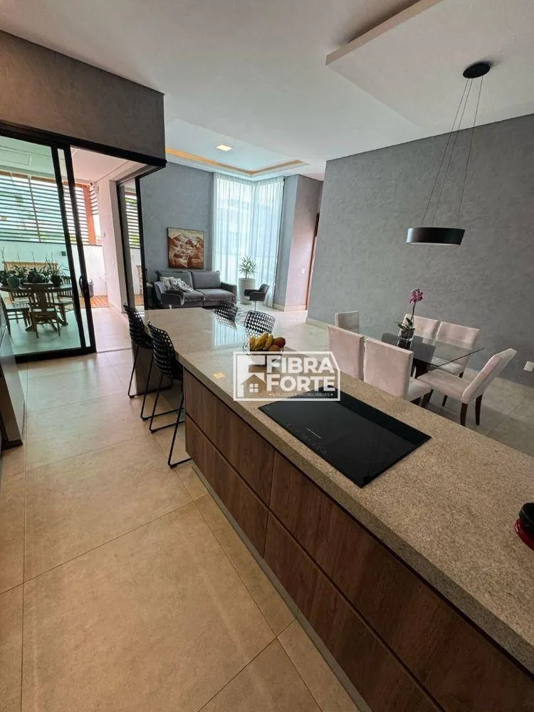 Casa, 3 quartos, 220 m² - Foto 4