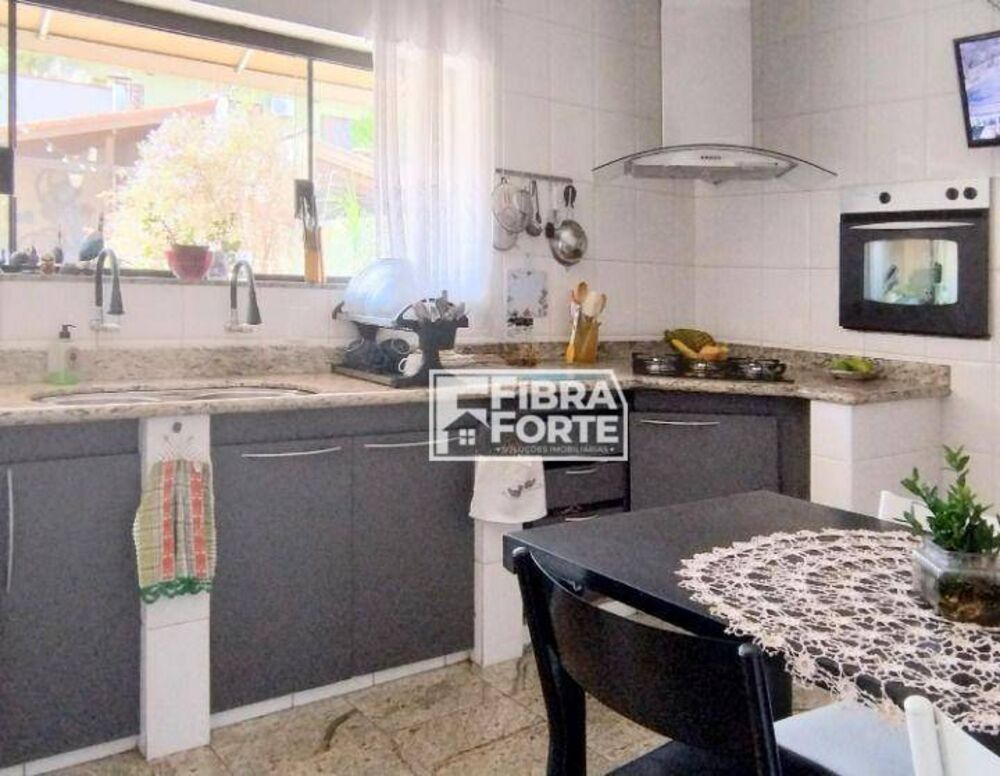 Casa, 3 quartos, 205 m² - Foto 5